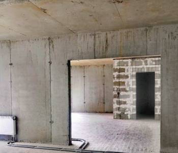 Продается 1-комнатная квартира, 74 м²
