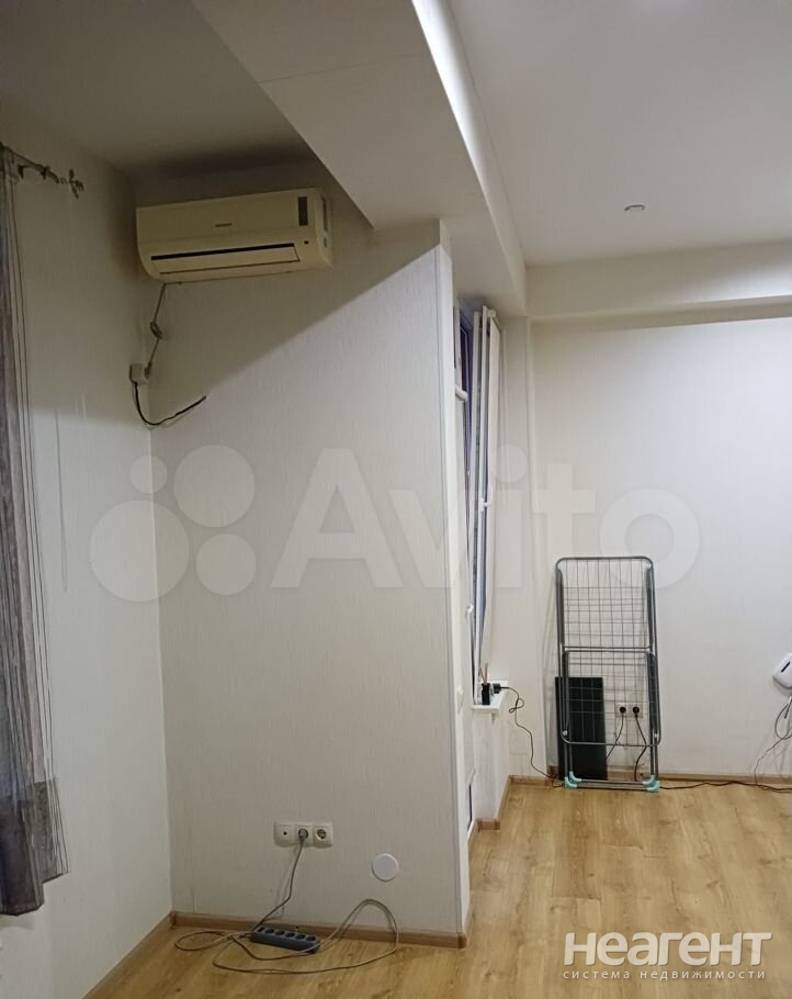 Продается 1-комнатная квартира, 27 м²