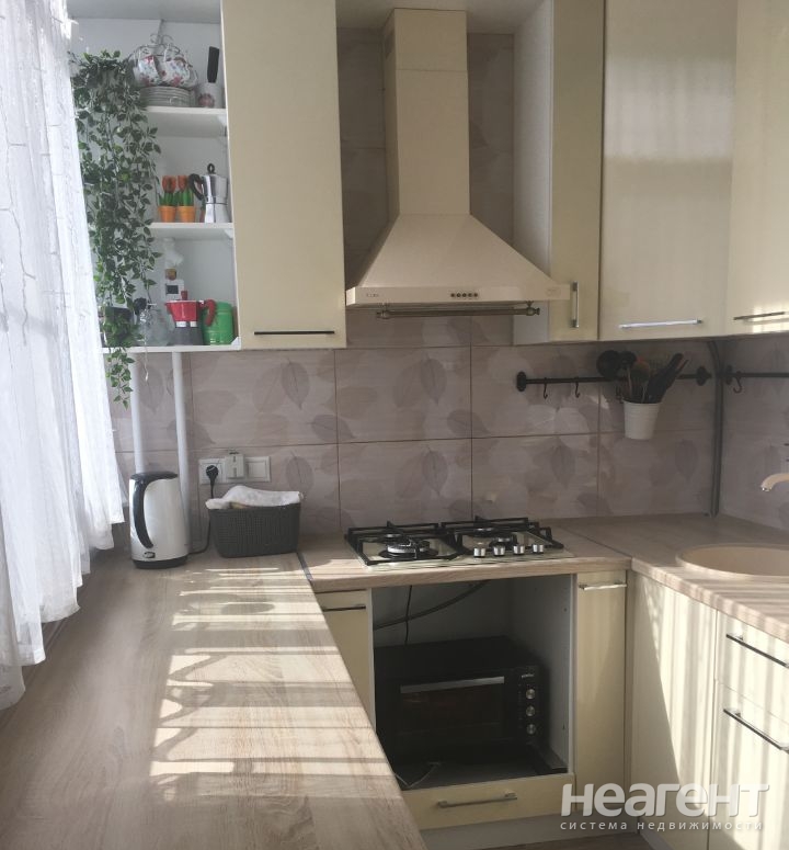 Продается 1-комнатная квартира, 37,5 м²