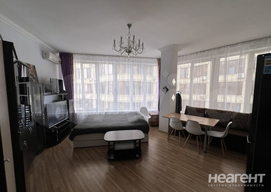 Продается 1-комнатная квартира, 35 м²