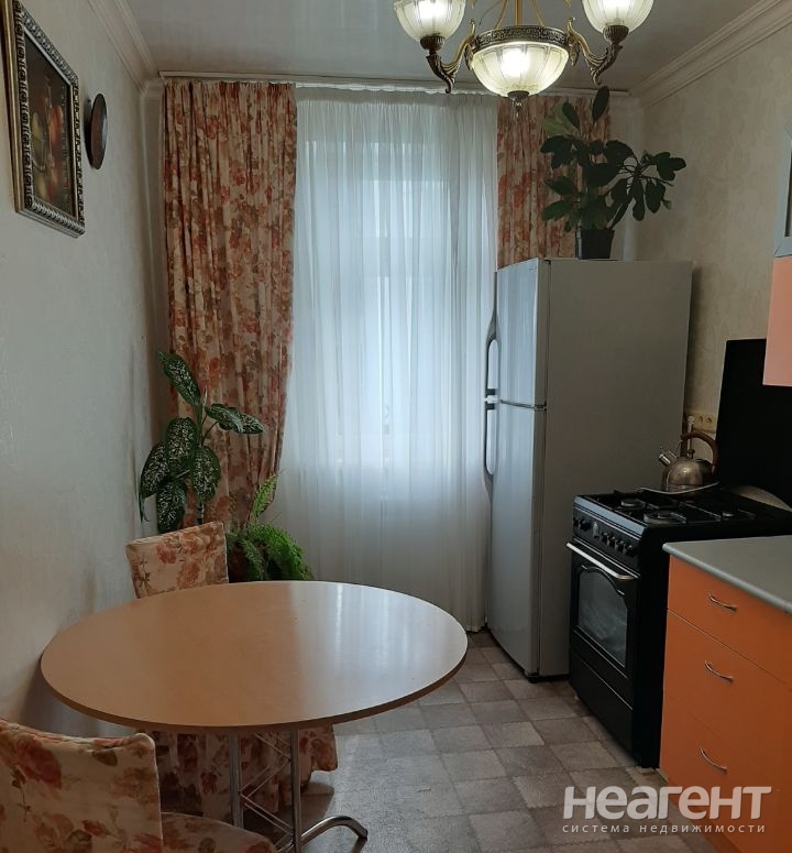 Продается 2-х комнатная квартира, 58 м²