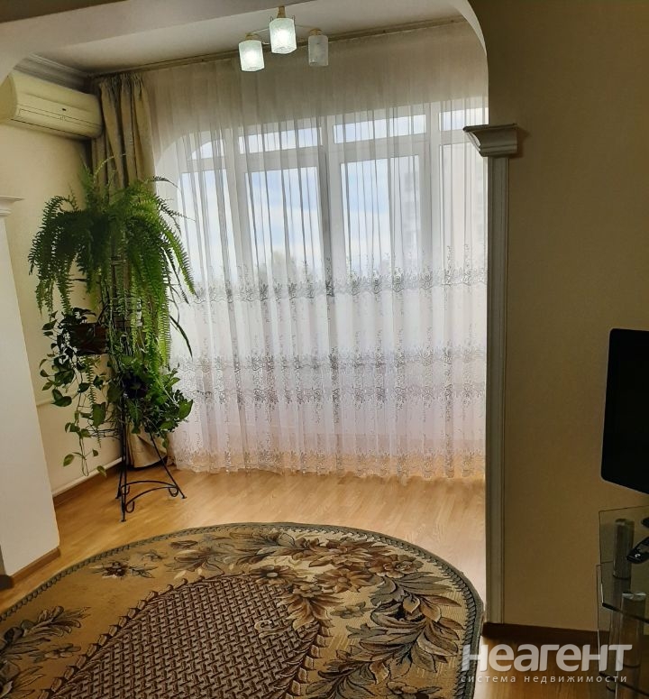 Продается 2-х комнатная квартира, 58 м²