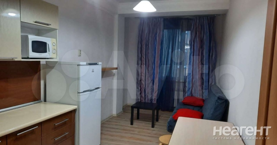 Сдается 1-комнатная квартира, 47 м²