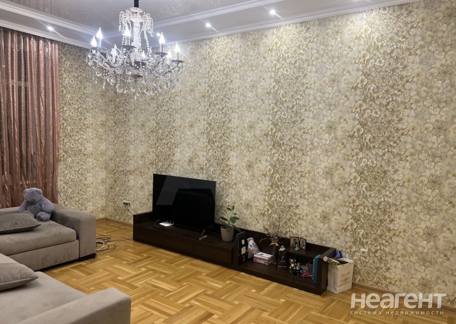 Продается 3-х комнатная квартира, 100 м²