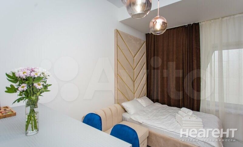 Продается 1-комнатная квартира, 14,7 м²