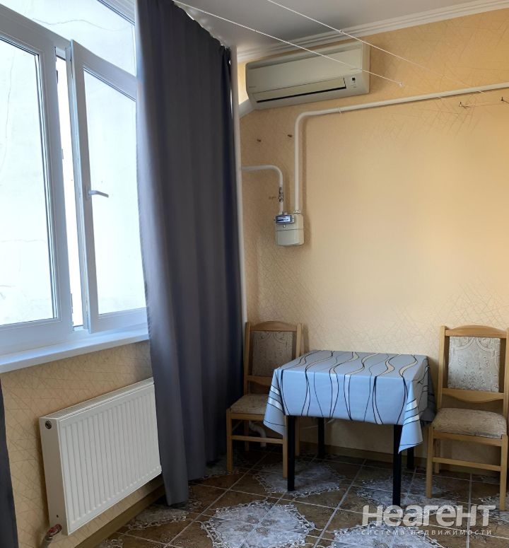 Продается Многокомнатная квартира, 81 м²