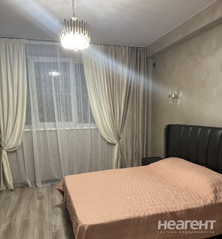 Сдается Многокомнатная квартира, 109 м²