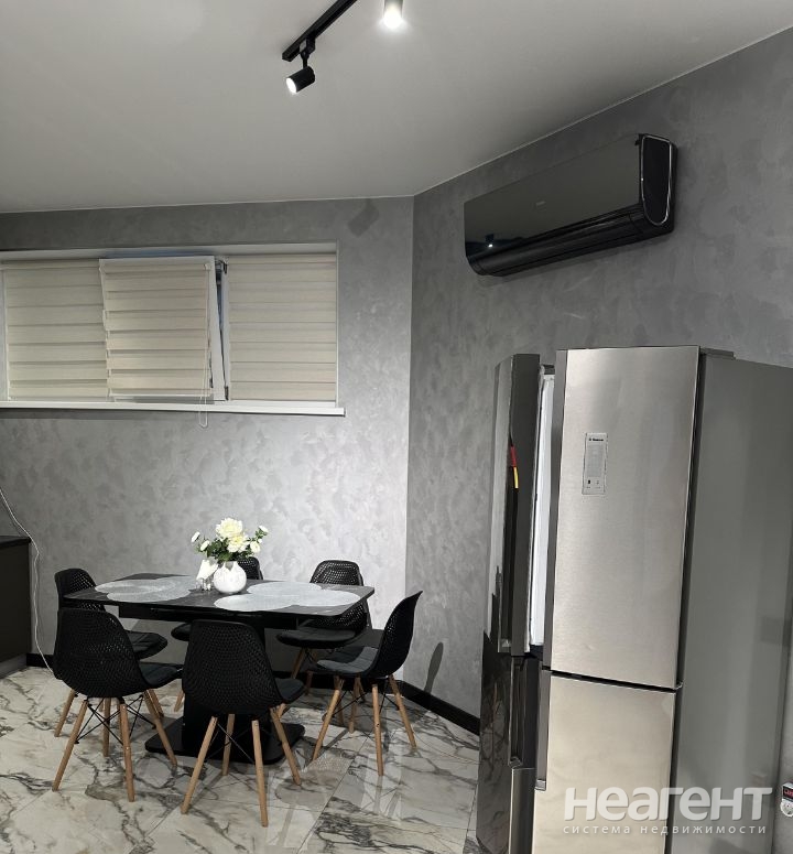 Сдается Многокомнатная квартира, 109 м²