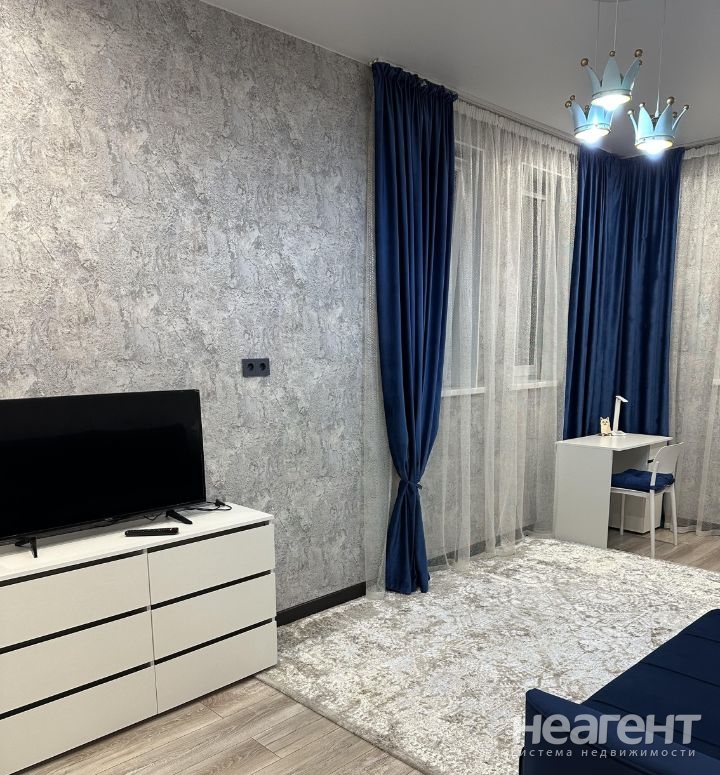 Сдается Многокомнатная квартира, 109 м²