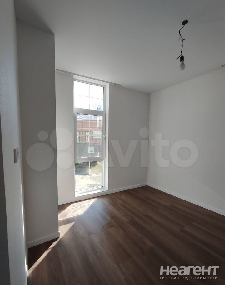 Продается 1-комнатная квартира, 38,4 м²