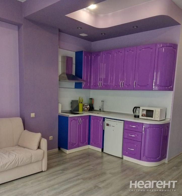 Продается 1-комнатная квартира, 32 м²