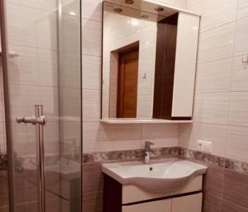 Продается 1-комнатная квартира, 38 м²