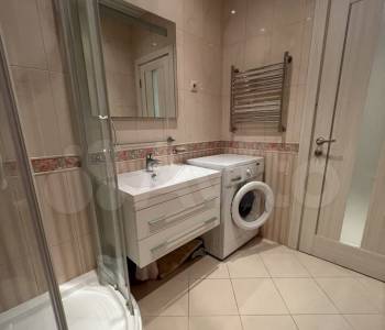 Продается 1-комнатная квартира, 40,6 м²