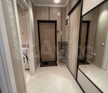 Продается 1-комнатная квартира, 40,6 м²