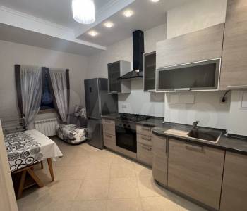 Продается 1-комнатная квартира, 40,6 м²