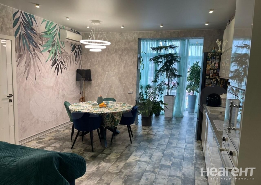 Продается 3-х комнатная квартира, 79,7 м²