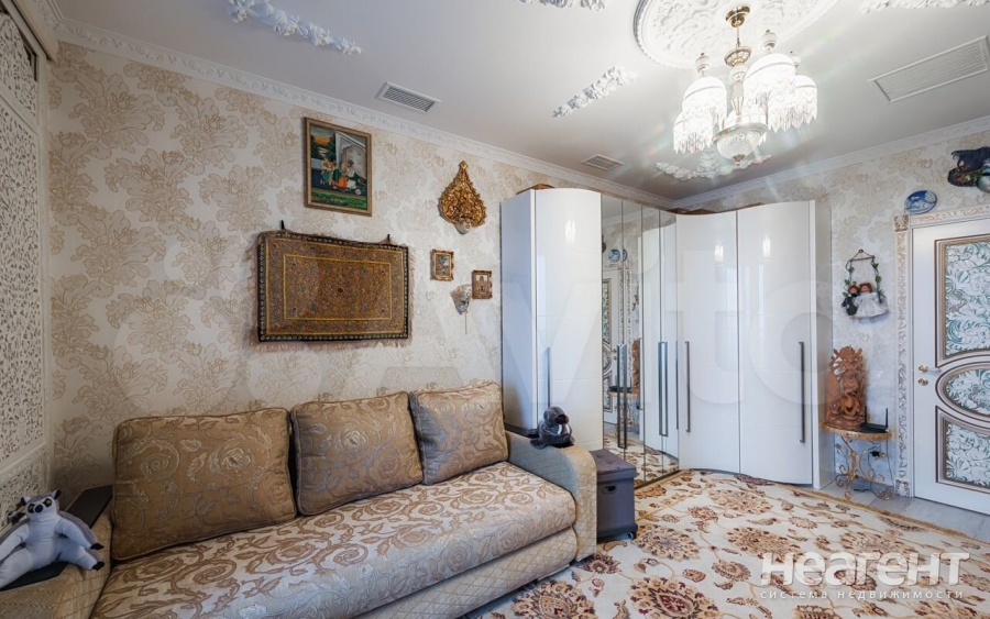 Продается 3-х комнатная квартира, 125 м²