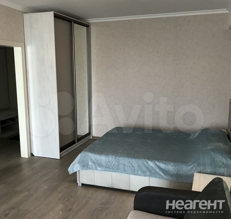 Сдается 1-комнатная квартира, 40 м²