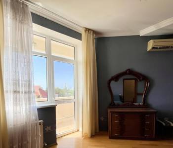 Сдается 2-х комнатная квартира, 91 м²