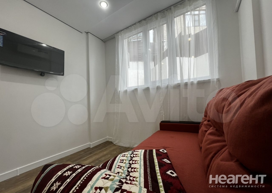 Продается 1-комнатная квартира, 14 м²