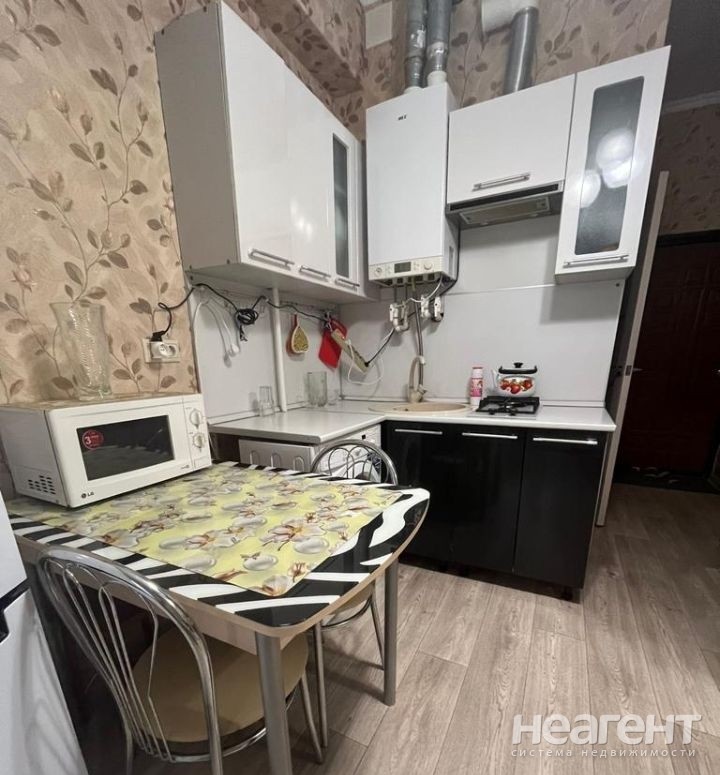 Продается 1-комнатная квартира, 18 м²