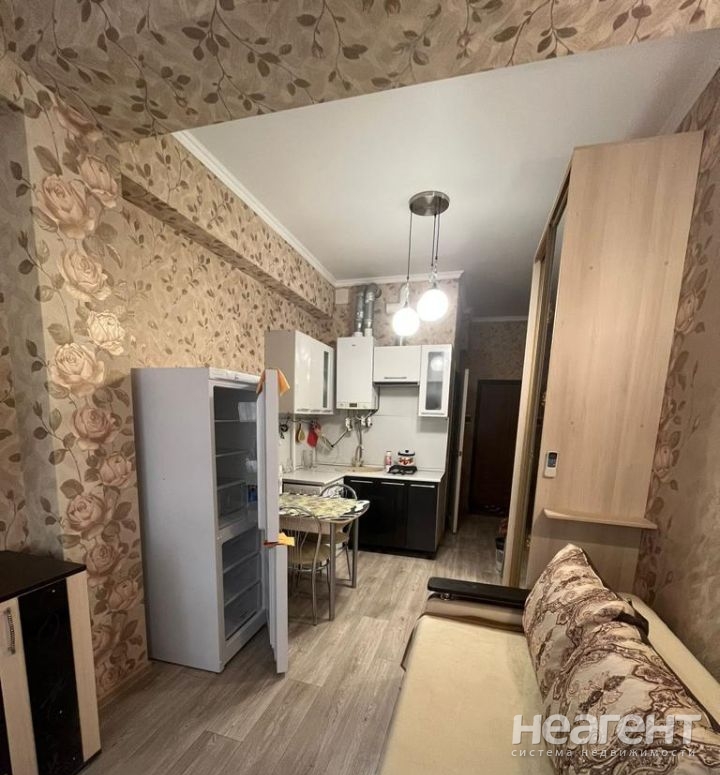 Продается 1-комнатная квартира, 18 м²