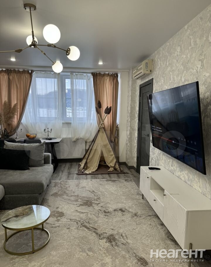 Продается 3-х комнатная квартира, 74 м²