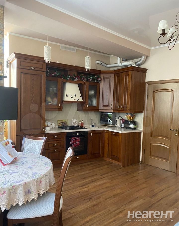 Продается 3-х комнатная квартира, 58 м²