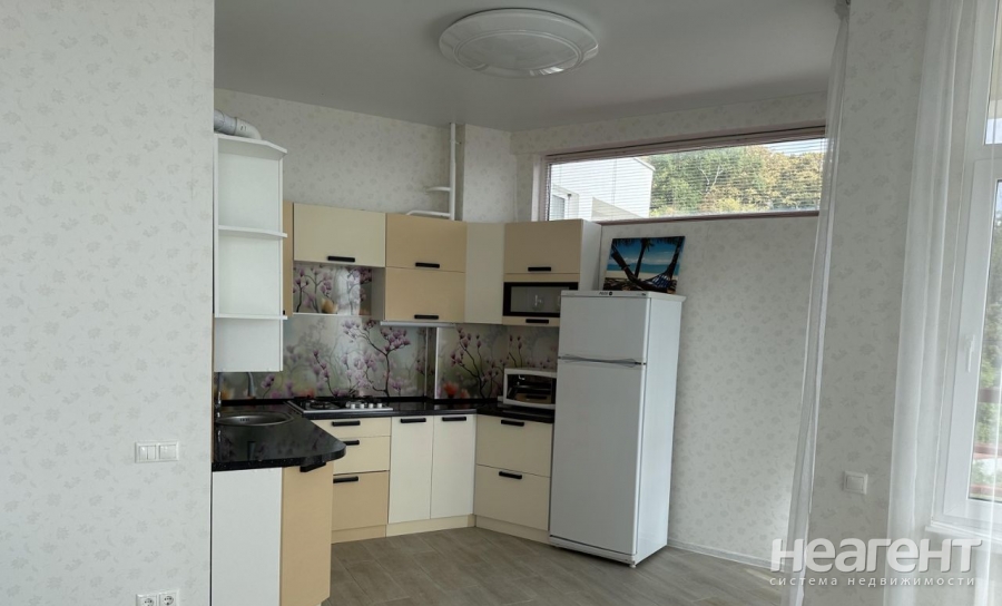 Продается 2-х комнатная квартира, 115 м²