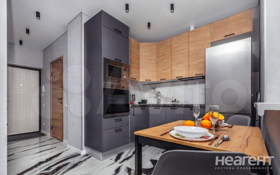 Продается 1-комнатная квартира, 36 м²