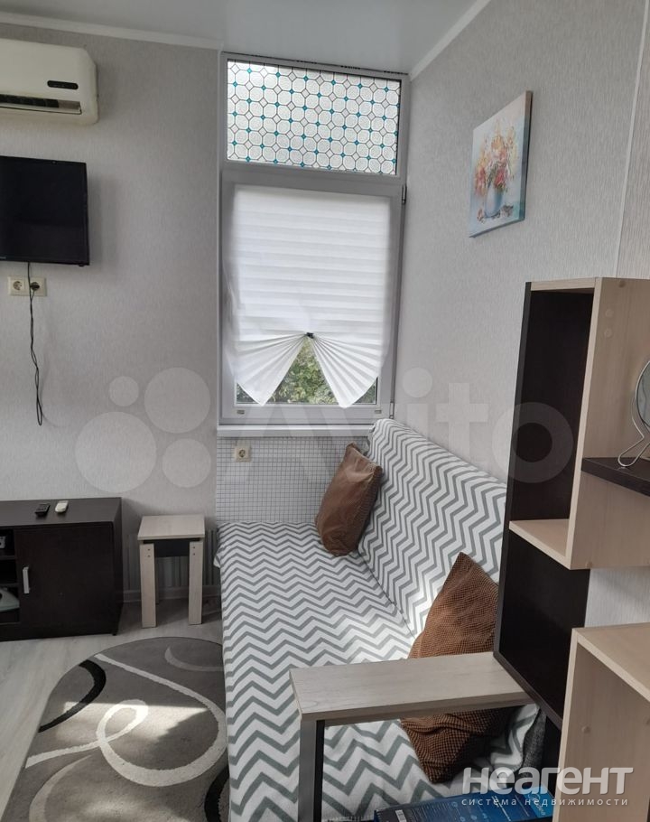 Продается 1-комнатная квартира, 18 м²