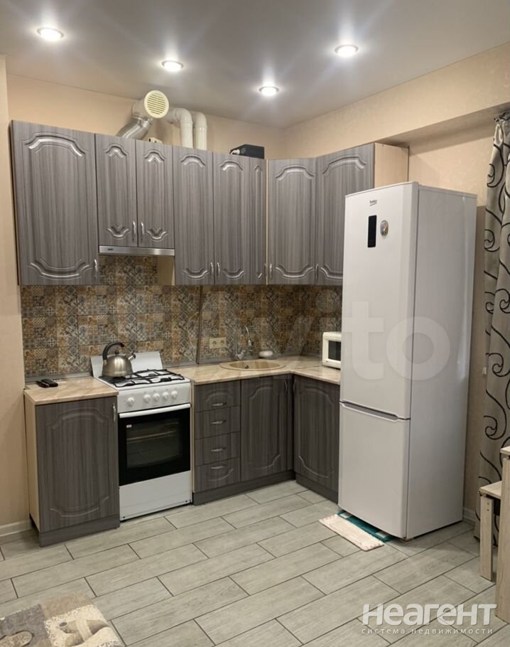 Продается 1-комнатная квартира, 35 м²