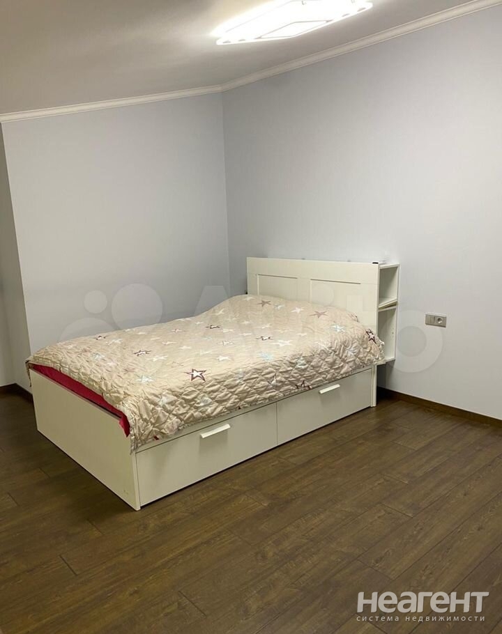 Продается 2-х комнатная квартира, 60 м²