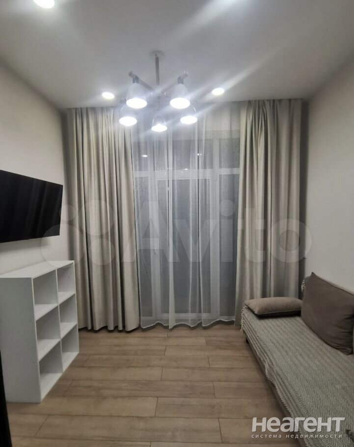 Продается 1-комнатная квартира, 29,9 м²