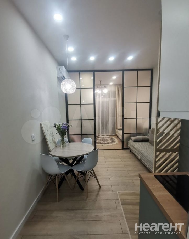 Продается 1-комнатная квартира, 29,9 м²