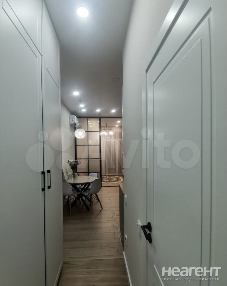 Продается 1-комнатная квартира, 29,9 м²