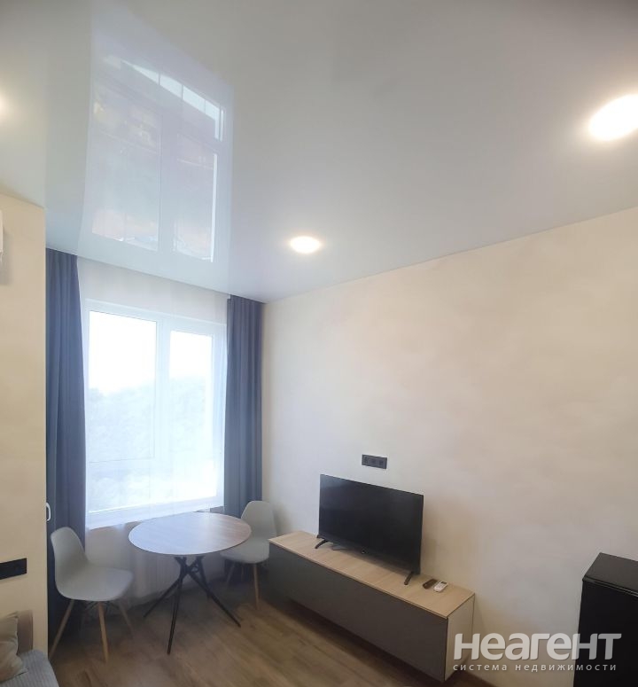 Продается 1-комнатная квартира, 18 м²