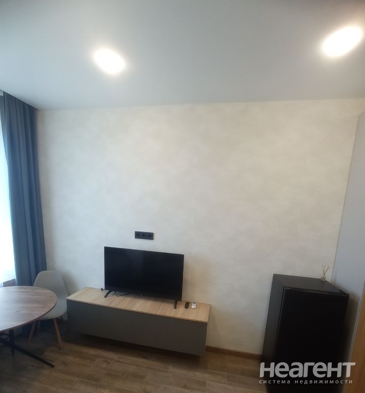 Продается 1-комнатная квартира, 18 м²