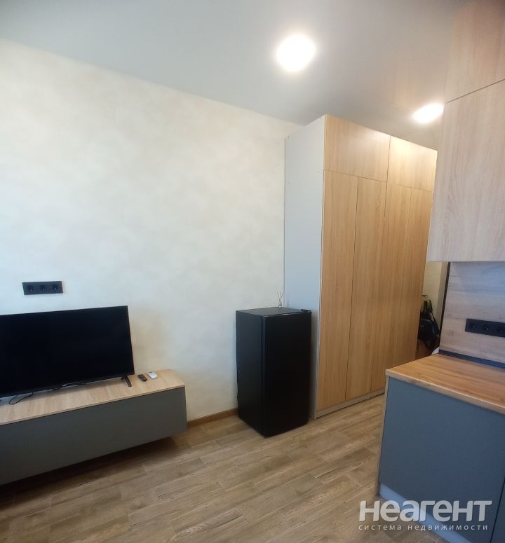 Продается 1-комнатная квартира, 18 м²