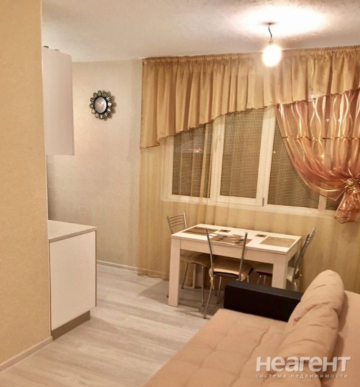 Продается Дом, 287,4 м²