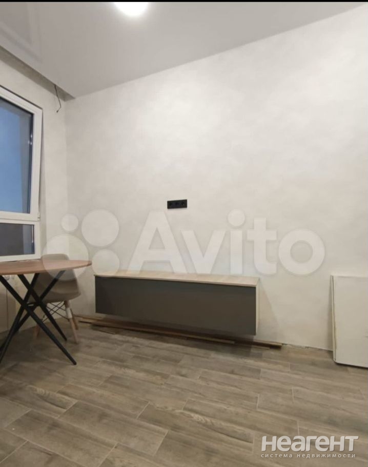 Продается 1-комнатная квартира, 18 м²