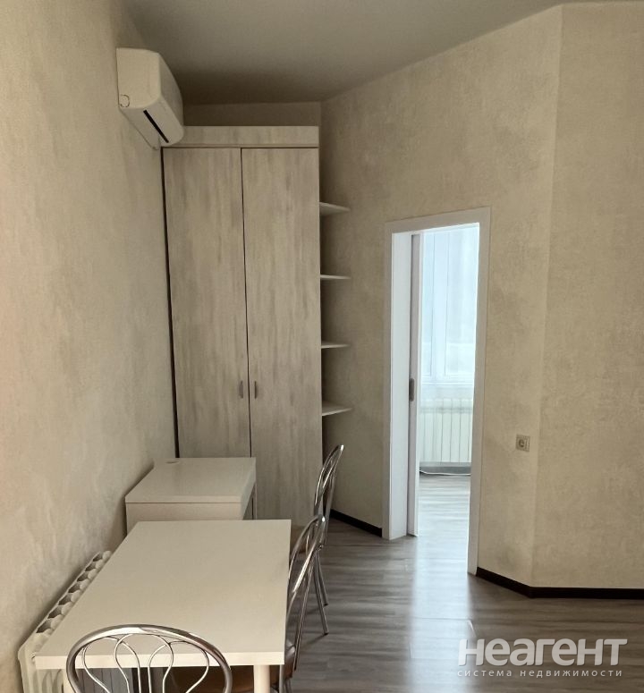 Продается 1-комнатная квартира, 34 м²