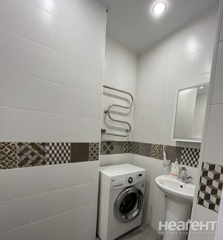 Продается 1-комнатная квартира, 34 м²