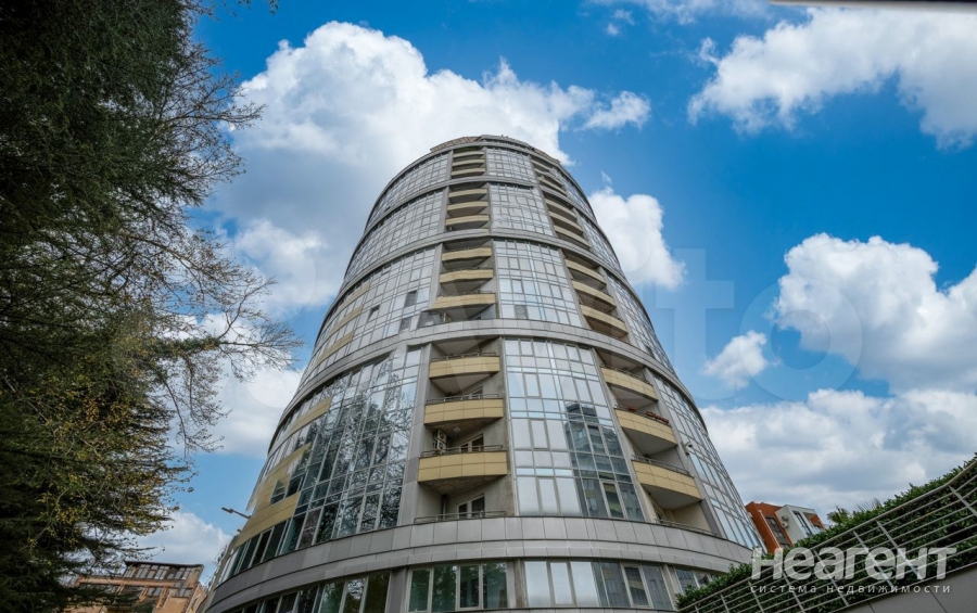 Продается 2-х комнатная квартира, 56 м²