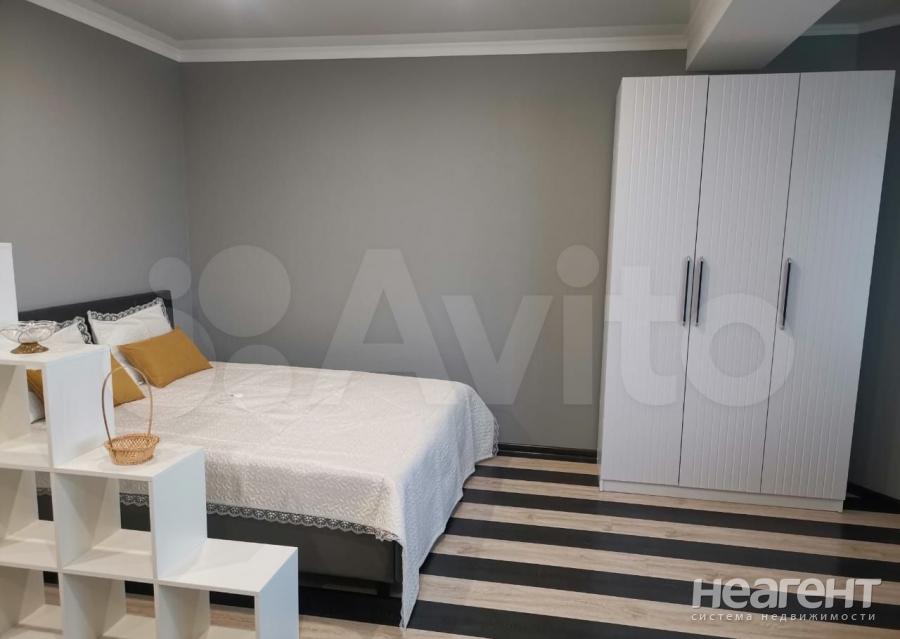 Продается 1-комнатная квартира, 45 м²