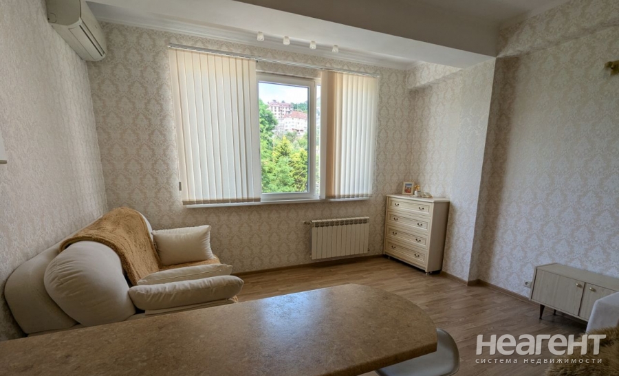 Продается 1-комнатная квартира, 28,4 м²