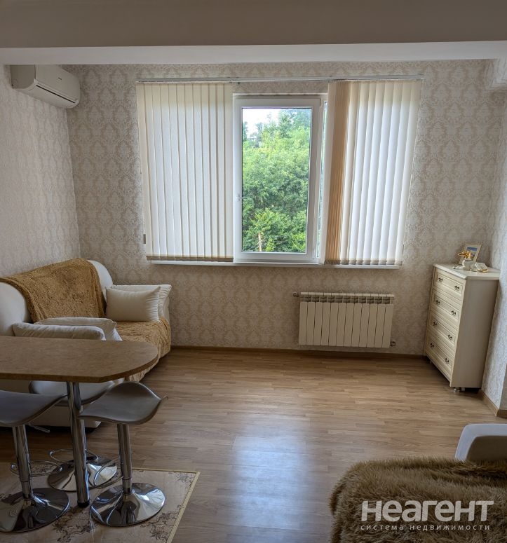 Продается 1-комнатная квартира, 28,4 м²