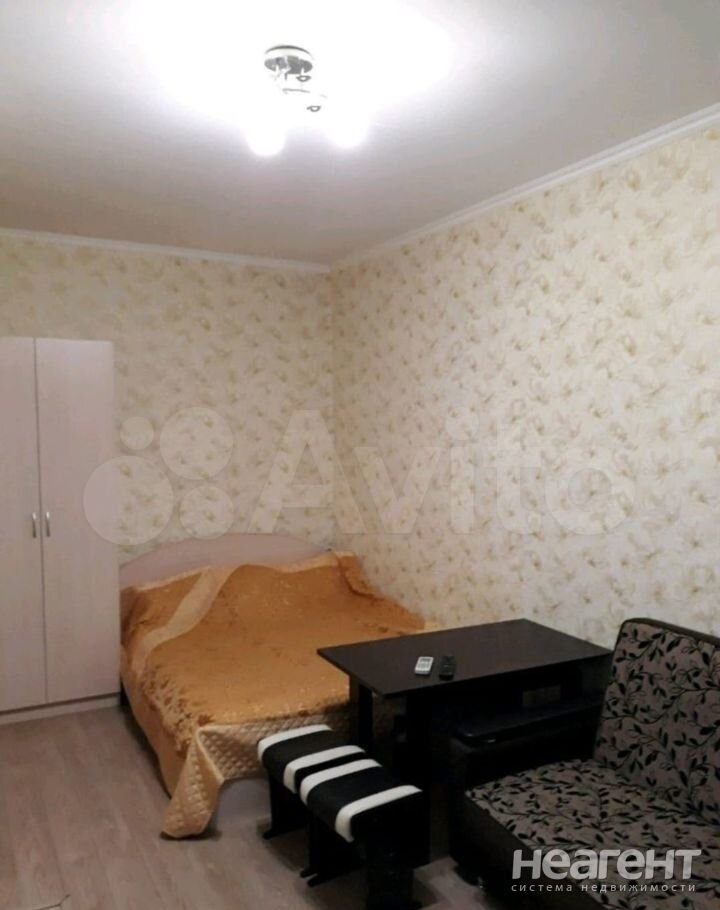 Продается 1-комнатная квартира, 32 м²