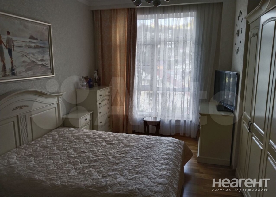 Продается 2-х комнатная квартира, 60 м²