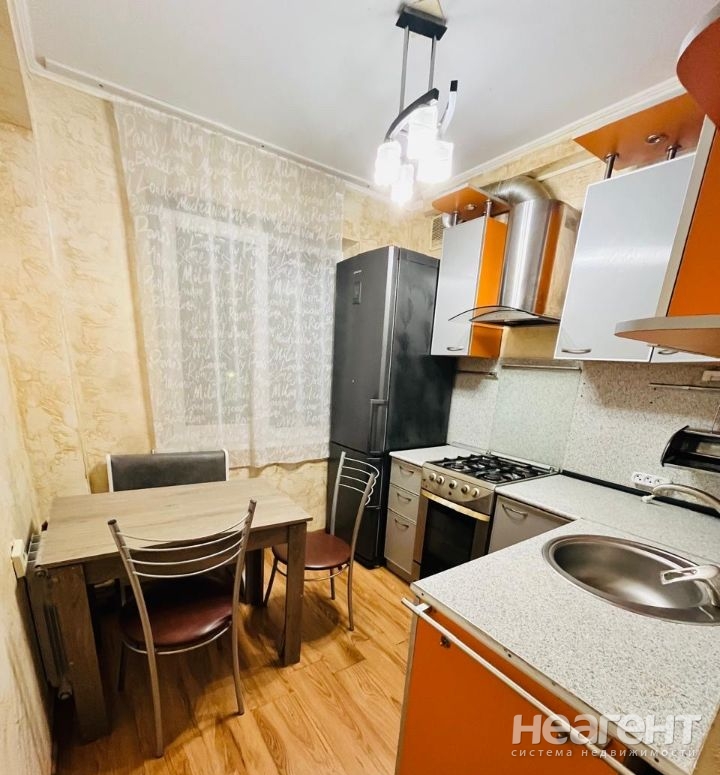 Сдается 1-комнатная квартира, 30 м²